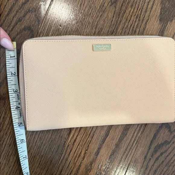 Kate Spade Loght Pink Wallet - Picture 11 of 11